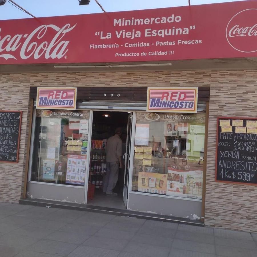 Foto de VENTA LOCAL GALPON MORÓN, imagen 3