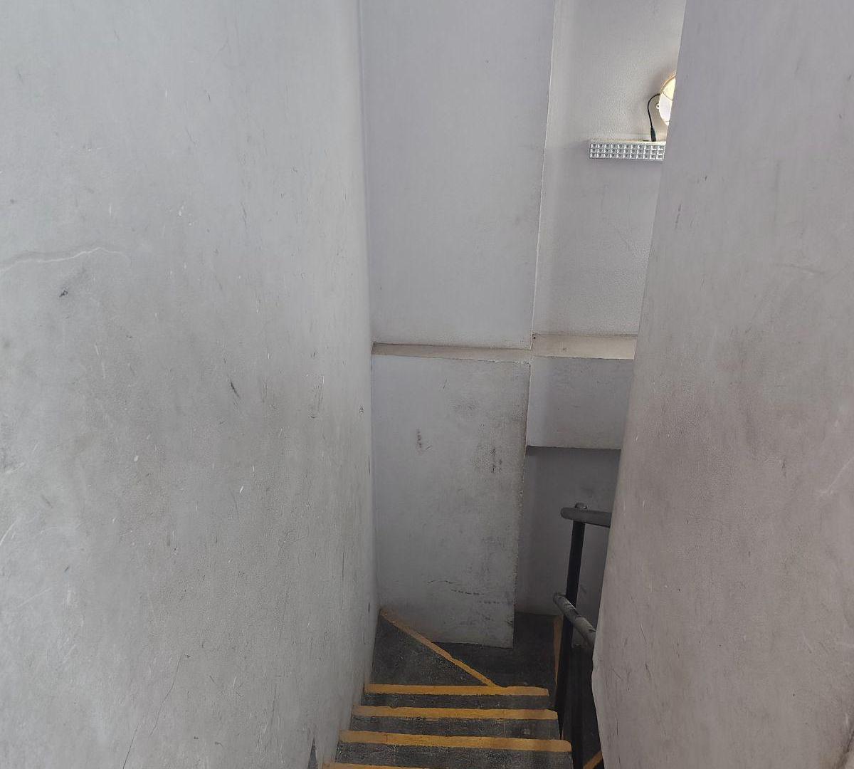 Foto de VENTA DEPARTAMENTO 3 AMBIENTES MORON, imagen 2