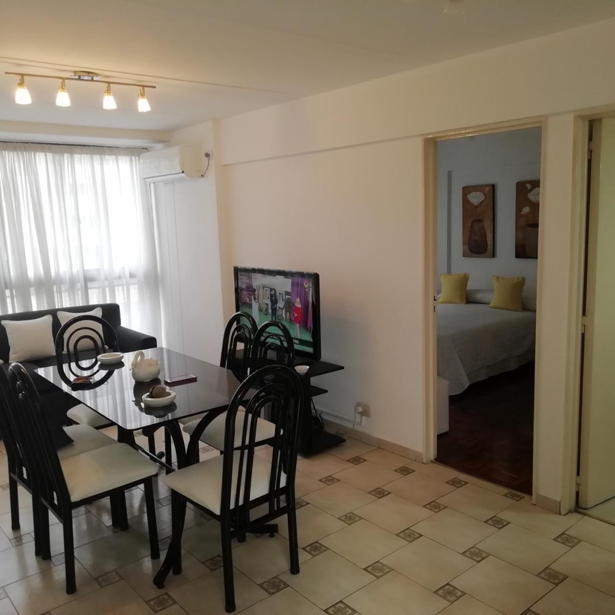 Departamento 2 Ambientes, Impecable. Barrio Copello. V. Lugano 5