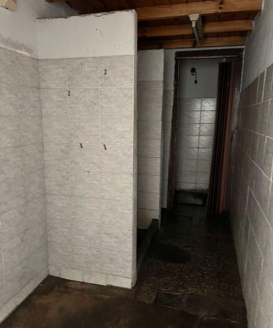 Foto de ALQUILER GALPON 240 m2 AVENIDA CROVARA. LA TABLADA, imagen 4
