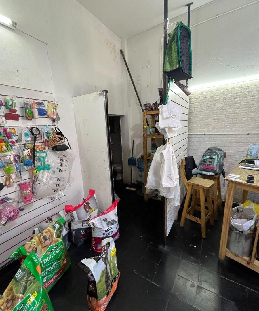 Foto de ALQUILER LOCAL COMERCIAL 20m2 LA TABLADA, imagen 4