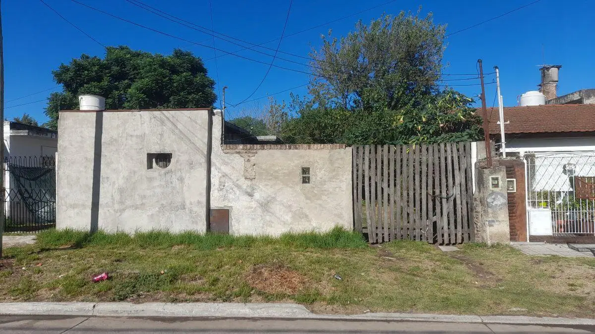 VENTA LOTE TERRENO CON MEJORAS 1