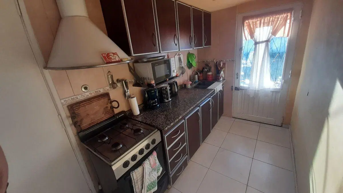 CHALET 4 AMNIENTES CON PARQUE 2