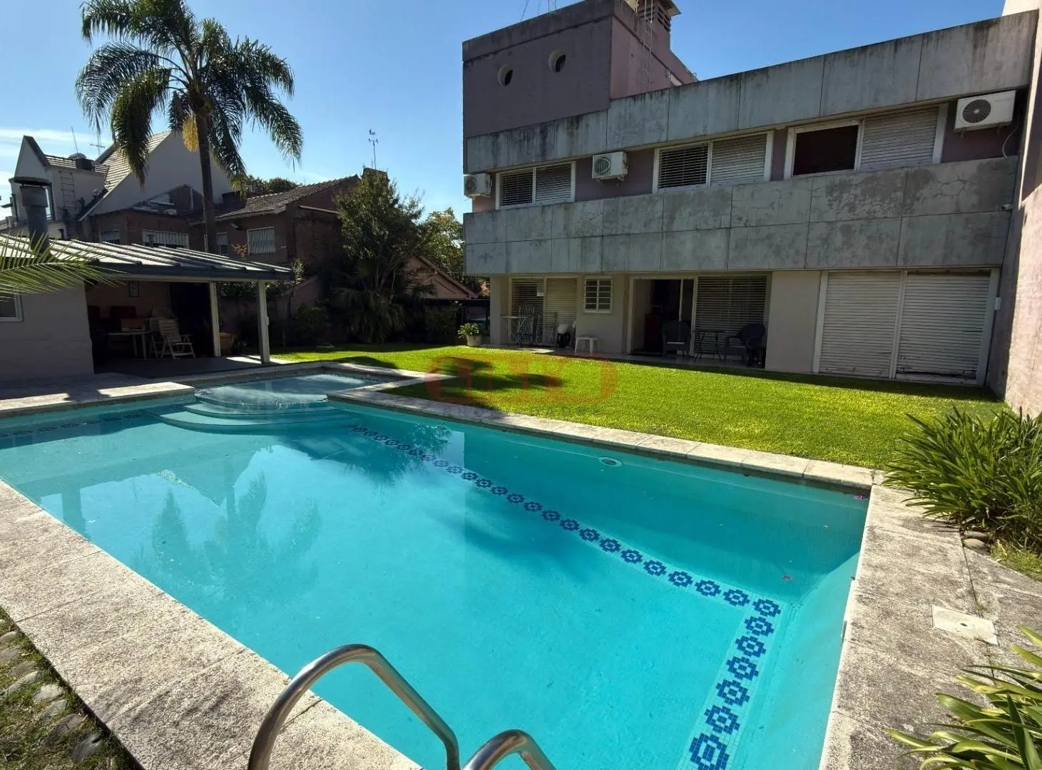 Casa en Venta 7 ambientes garaje pileta sauna Acassuso 3