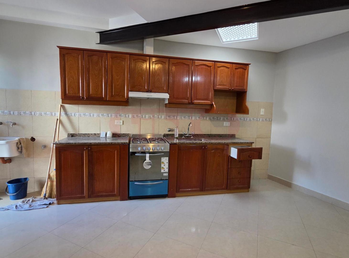 Foto de Casa 4 ambientes 3 baños Jardín Terraza Plaza de Martinez, imagen 4