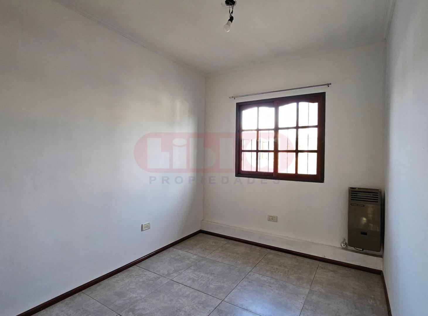 Foto de Alquiler Triplex 5 amb cochera jardín Martinez, imagen 1