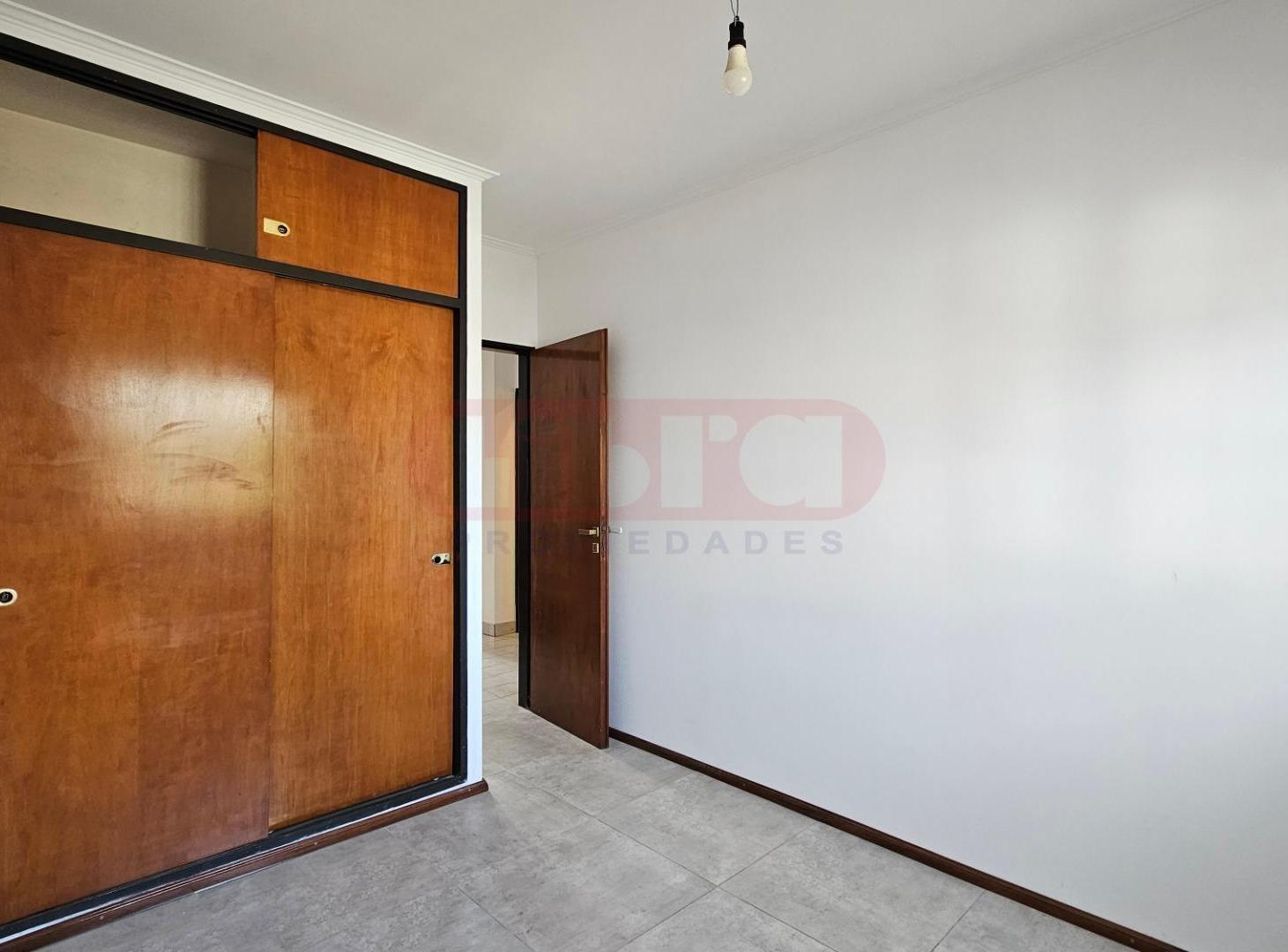 Foto de Alquiler Triplex 5 amb cochera jardín Martinez, imagen 3