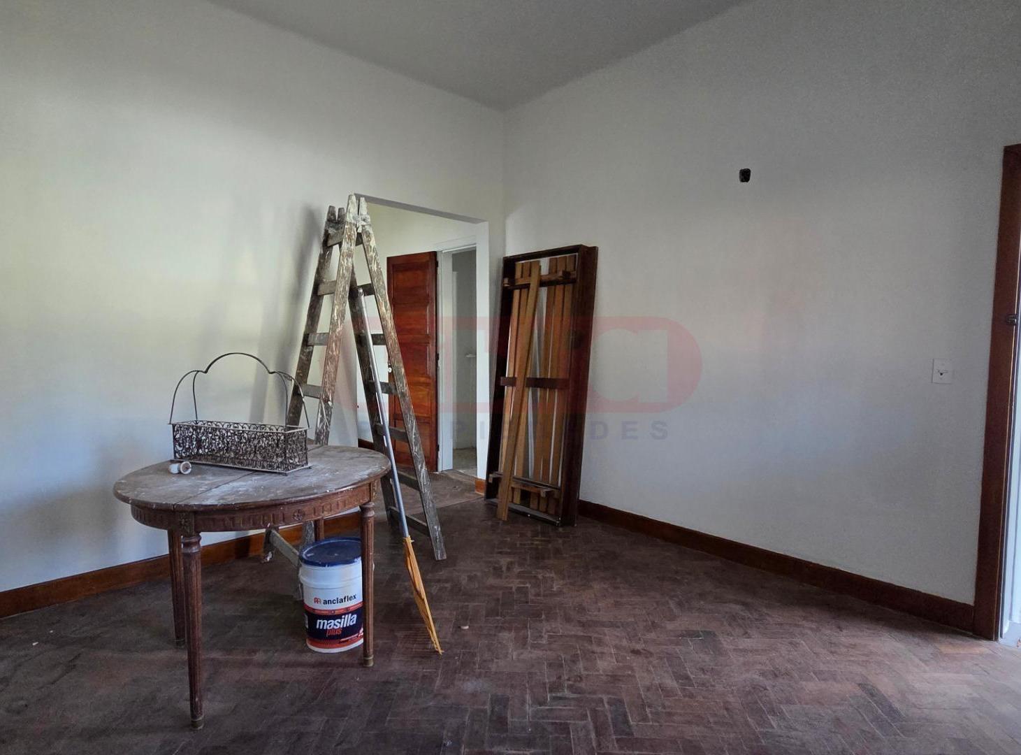 Foto de Casa con 3 Dormitorios, con Jardín y Cochera para 2 autos, imagen 5