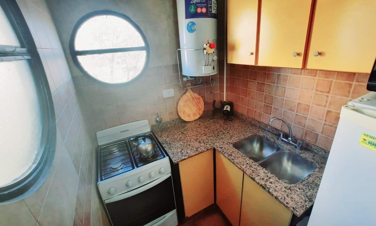 Zona Centro amplio departamento ideal para rentar