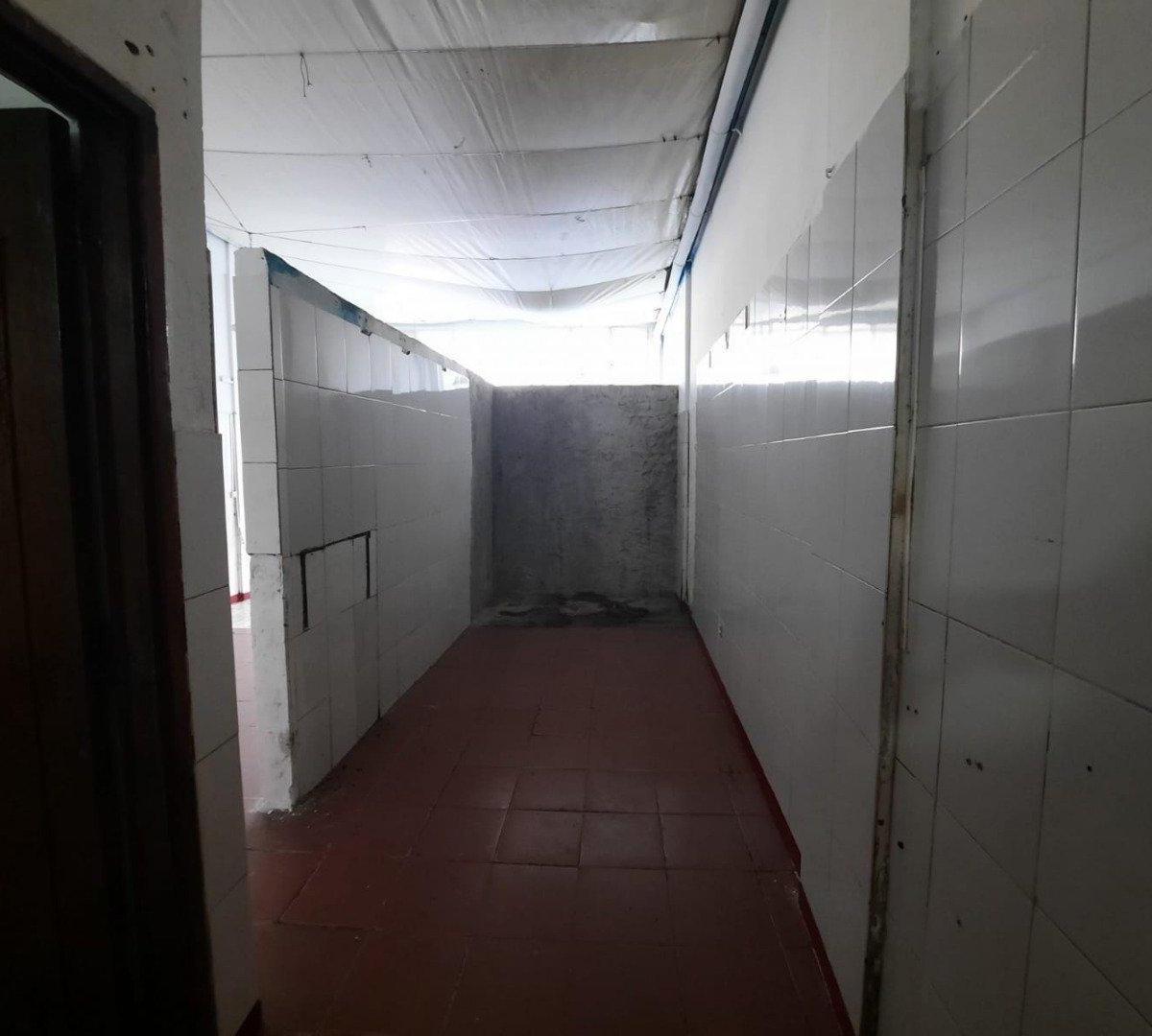 Foto de OPORTUNIDAD. LOCAL CENTRICO RETASADO, imagen 4