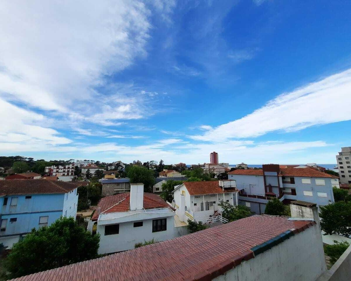 Amplio departamento a estrenar con cochera