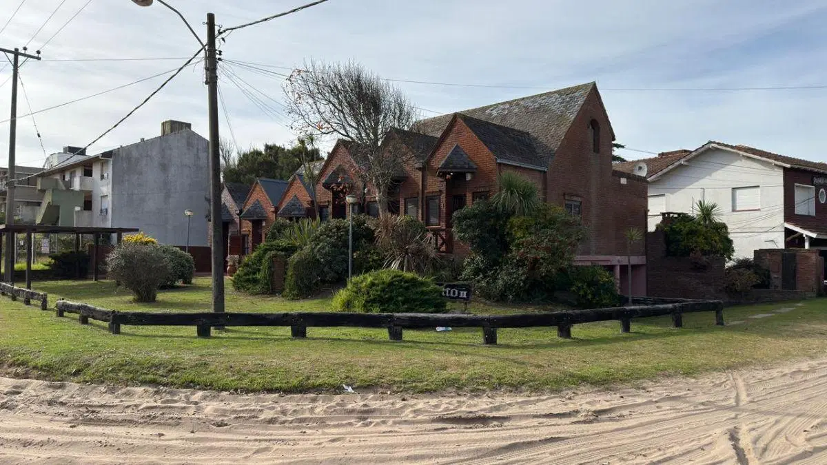 Amplio Duplex cercano al mar con estacionamiento 2