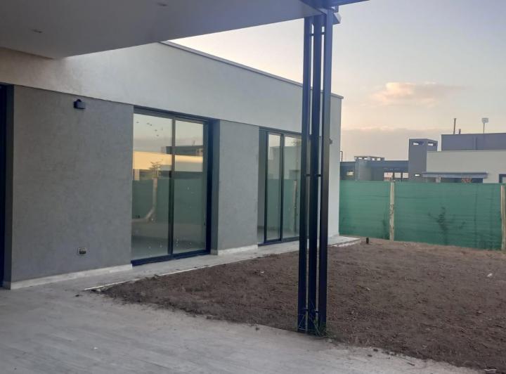 VENDO CASA BARRIO LA LUISA- LUJÁN DE CUYO 1
