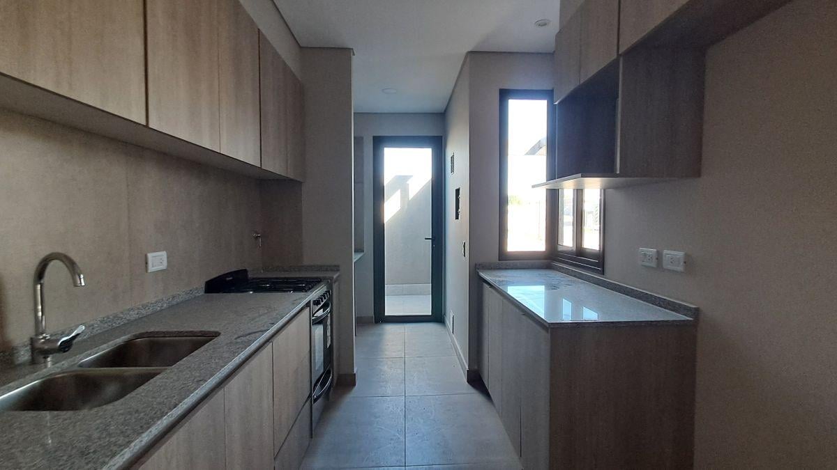 Foto de CASA A ESTRENAR EN BARRIO PRIVADO LAS ACACIAS – GODOY CRUZ- APTA, imagen 4