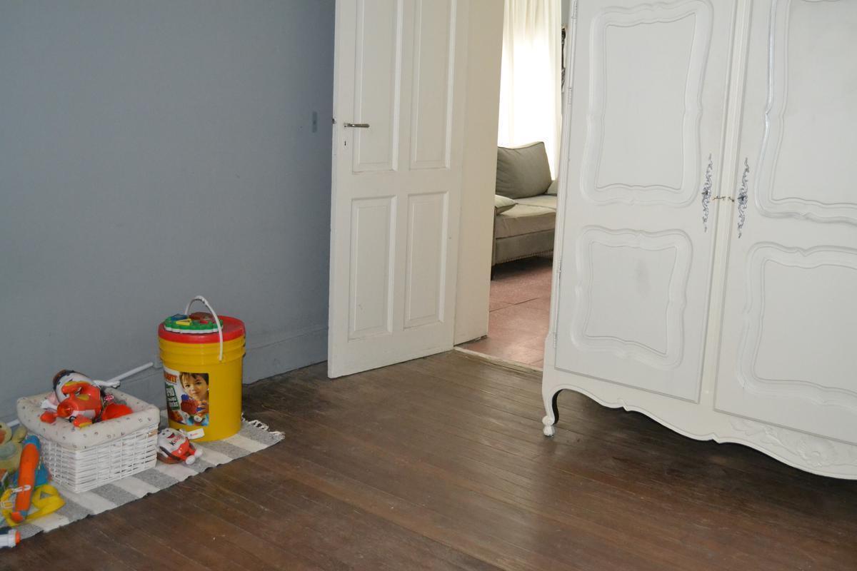 Casa con 3 Dorm. - Mejor Zona de Lomas de Zamora 2
