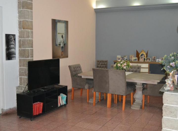 Casa con 3 dormitorios - Mejor zona de Lomas De Zamora 5
