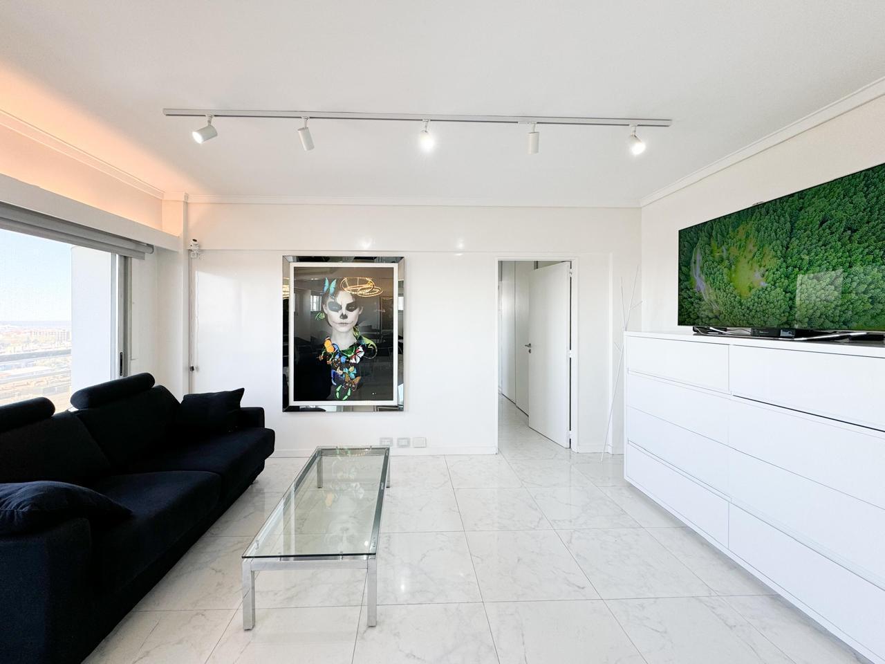 VENTA DEPARTAMENTO 3 AMBIENTES, LUMINOSO, VISTA AL RIO, COCHERA Y SEGURIDAD 24 HORAS