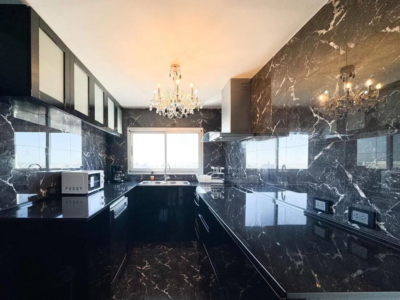 VENTA DEPARTAMENTO 3 AMBIENTES, LUMINOSO, VISTA AL RIO, COCHERA Y SEGURIDAD 24 HORAS 5