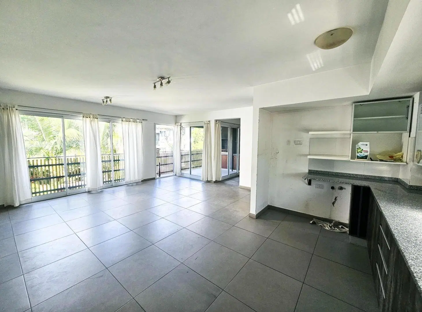 Excelente Duplex en San Isidro. Cochera doble! 3
