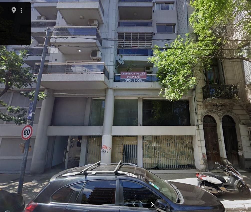 Local con frente a Av. Independencia.