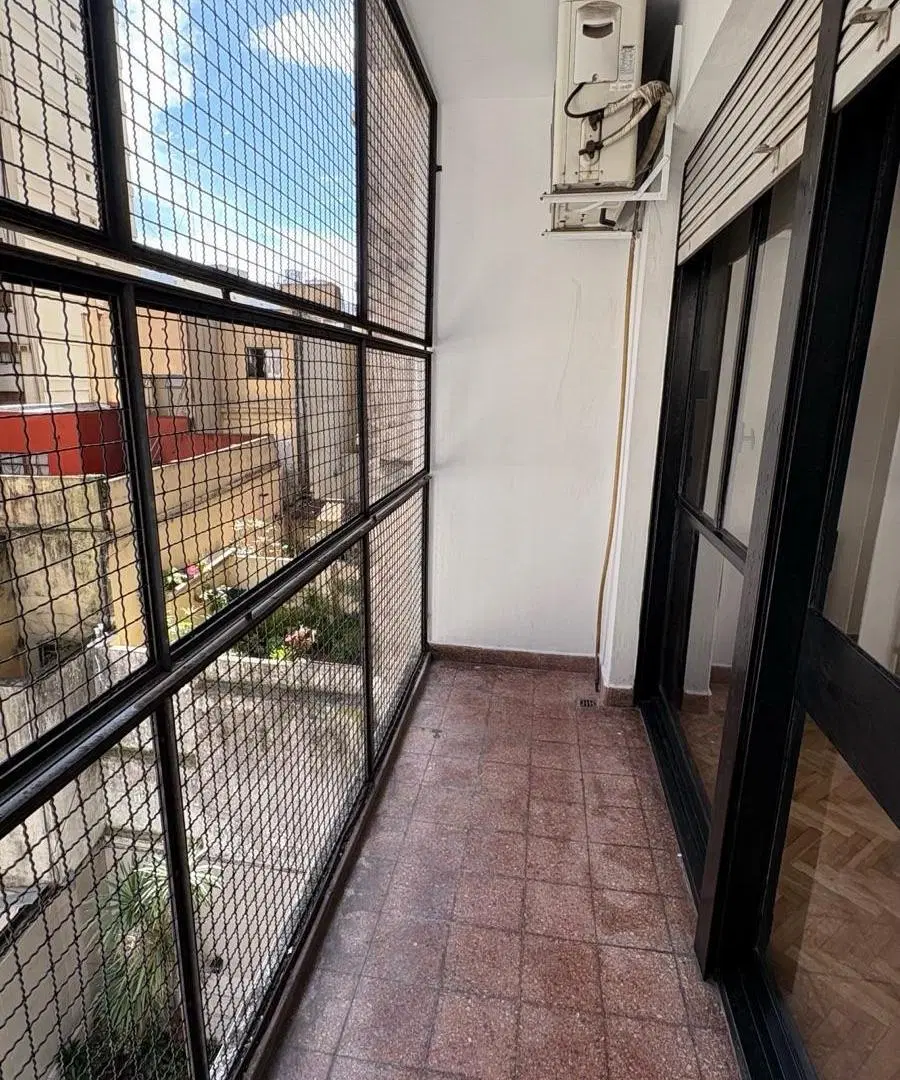 Semipiso 4 ambientes escritorio | 3 Baños | Luminoso 2