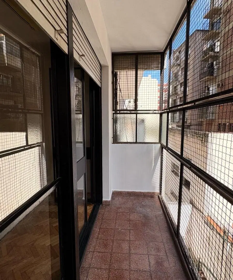 Semipiso 4 ambientes escritorio | 3 Baños | Luminoso 4
