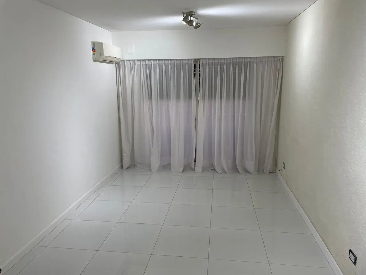 Departamento 2 amb alquiler anual centro Pilar 1