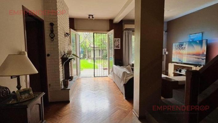 Foto de Casa con jardín y pileta en inmejorable ubicación, imagen 2