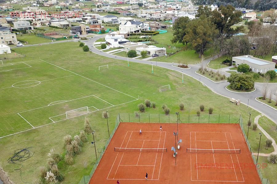 Foto de OPORTUNIDAD LOTE A LAGUNA EN BARRIO SAN ROQUE - Precio final, imagen 4