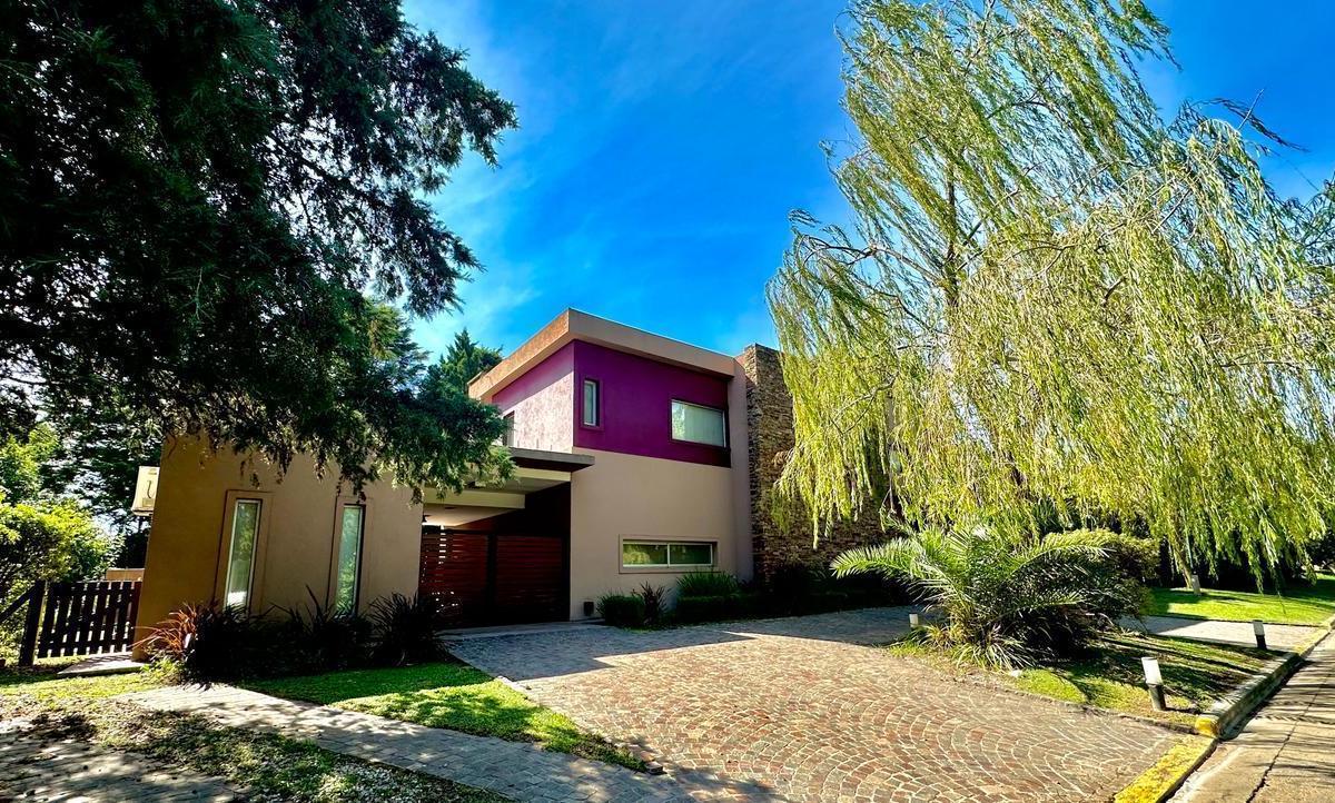 Casa en Venta - Barrio Privado - El Rodal