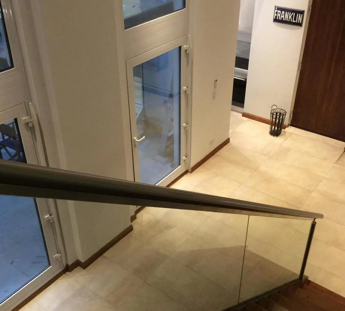 Departamento en Alquiler , Duplex con Patio , 4 Ambientes 2