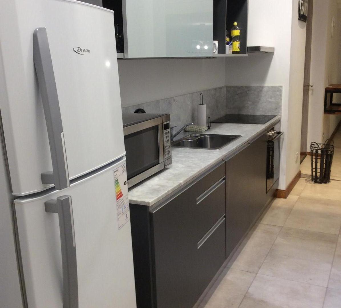 Departamento en Alquiler , Duplex con Patio , 4 Ambientes