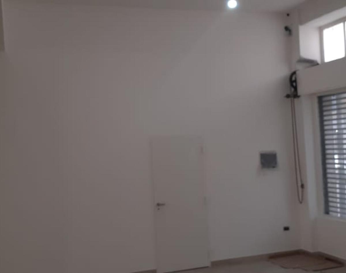 Venta Excelente Local Comercial 160 m² - San Martin - Centro 3