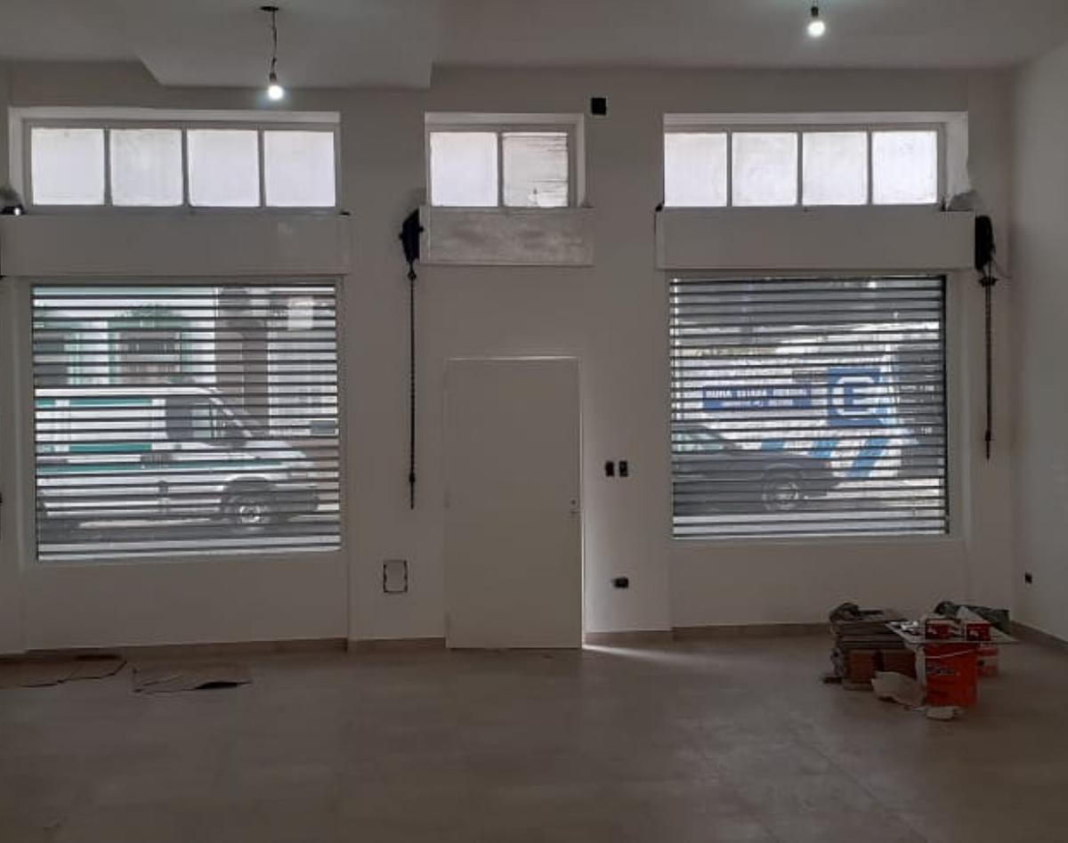 Venta Excelente Local Comercial 160 m² - San Martin - Centro 1