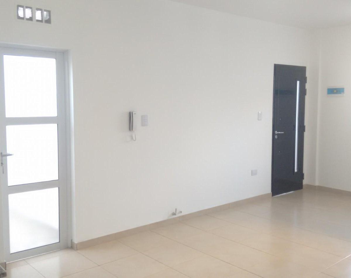 DEPARTAMENTO 2 AMBIENTES - ISIDRO CASANOVA