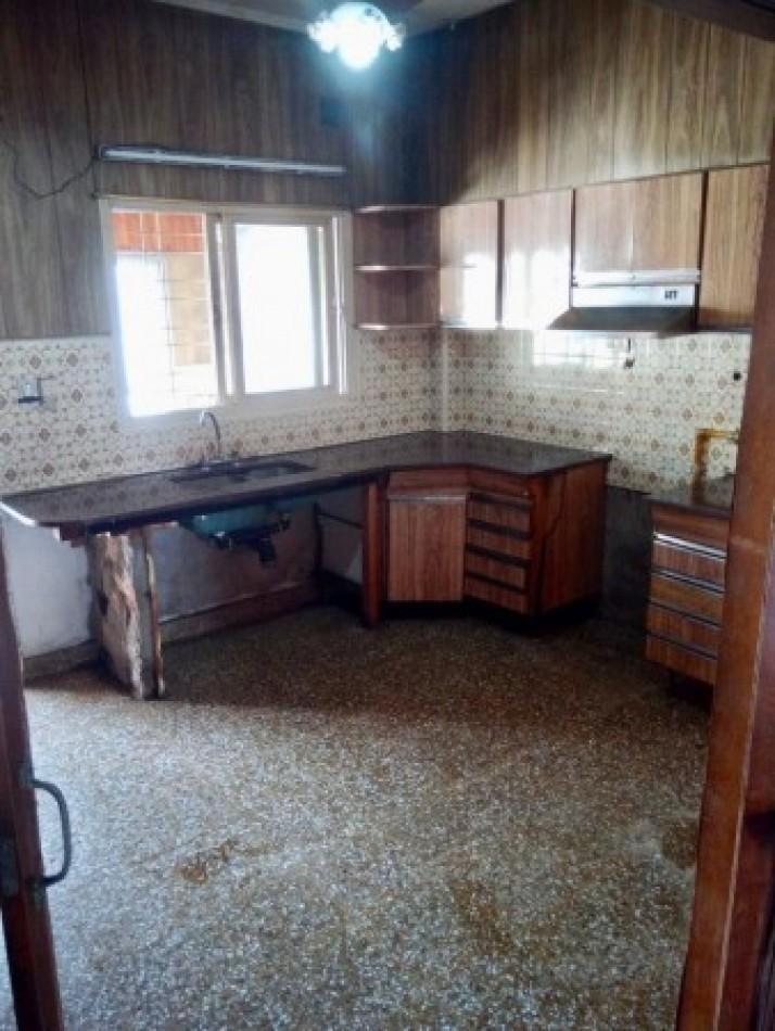 casa de 3 ambientes - san justo NUEVO VALOR!!!!