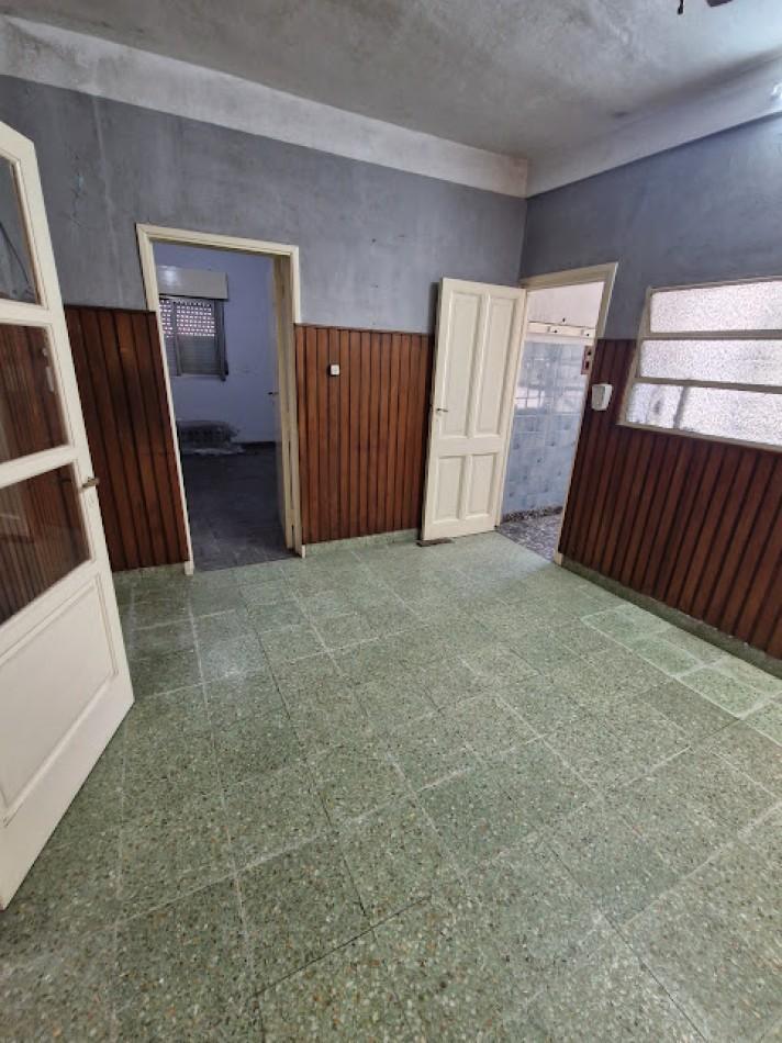 VENTA PH 3 AMBIENTES PLANTA BAJA CON COCHERA + MONOAMBIENTE