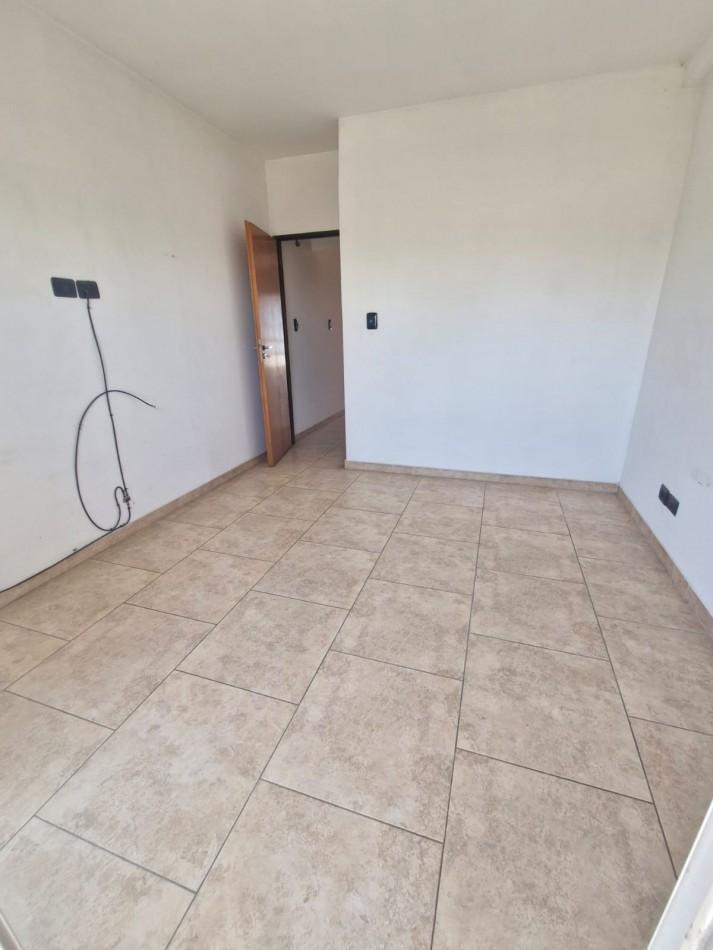 Foto de DEPARTAMENTO 2 AMBIENTES - VILLA LUZURIAGA, imagen 2