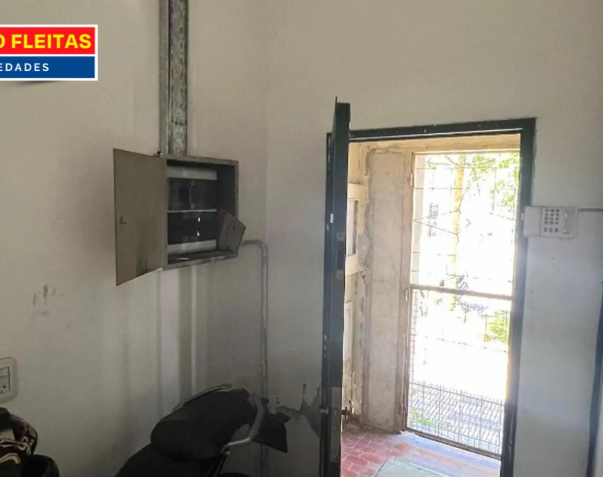 Galpon Funcional en La Tablada - 450 m² Cubiertos + Puente Grua 5