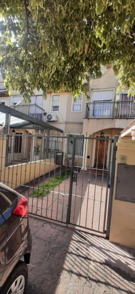 Casa 4 AMBIENTES en Ramos Mejia