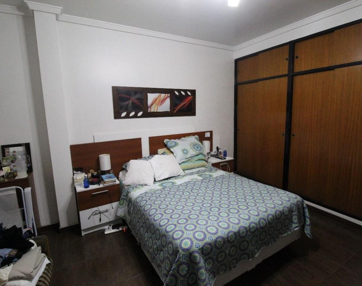 Casa 4 AMBIENTES en Moron