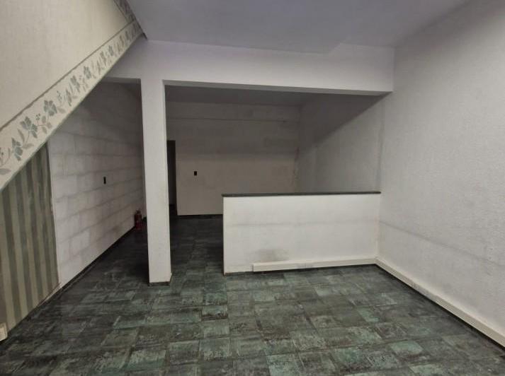 local comercial - isidro casanova 2