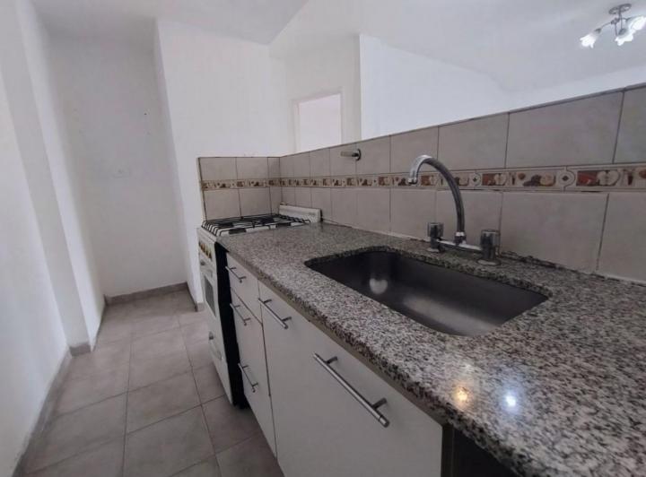 ALQUILER DE DEPARTAMENTO 2 AMBIENTES EN MORON CENTRO 5