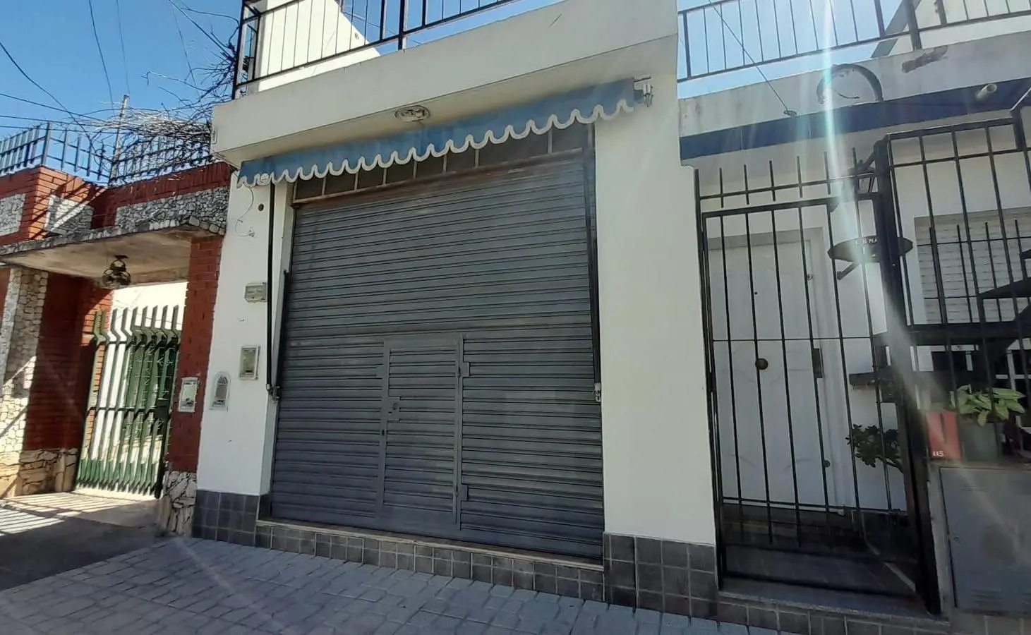 Local en Villa Luzuriaga 1