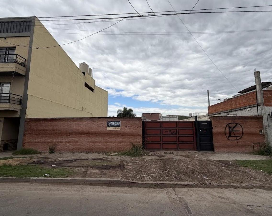 Foto de Venta en Lomas Del Mirador!!! 294 m2 NUEVO VALOR, imagen 2