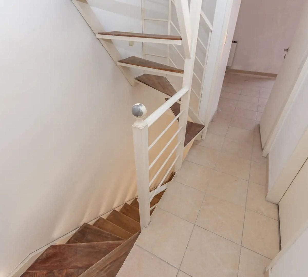 Departamento Dúplex en Venta en San Miguel, G. B. a. Zona Norte, Argentina 5