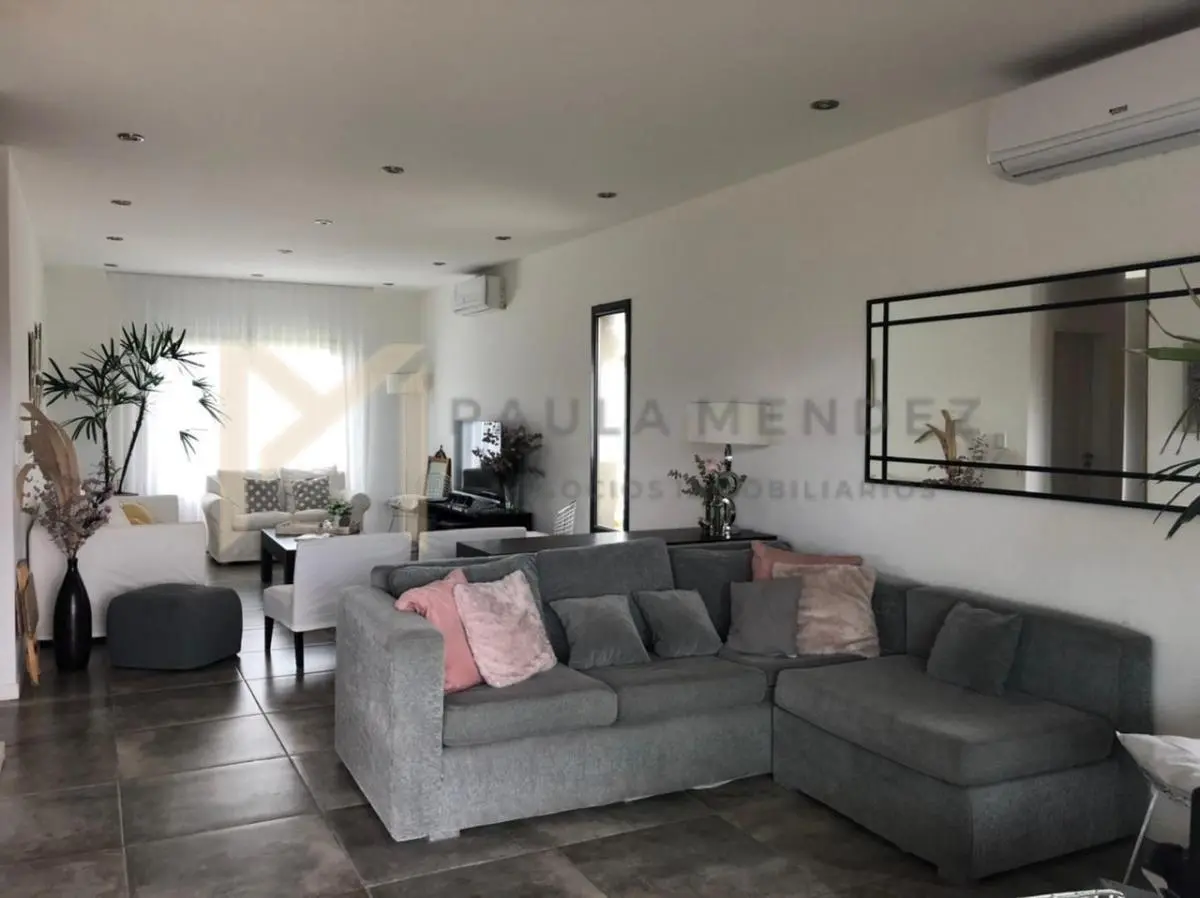 Casa Chalet  en Venta en Vila Marina I, Villanueva, Tigre 3