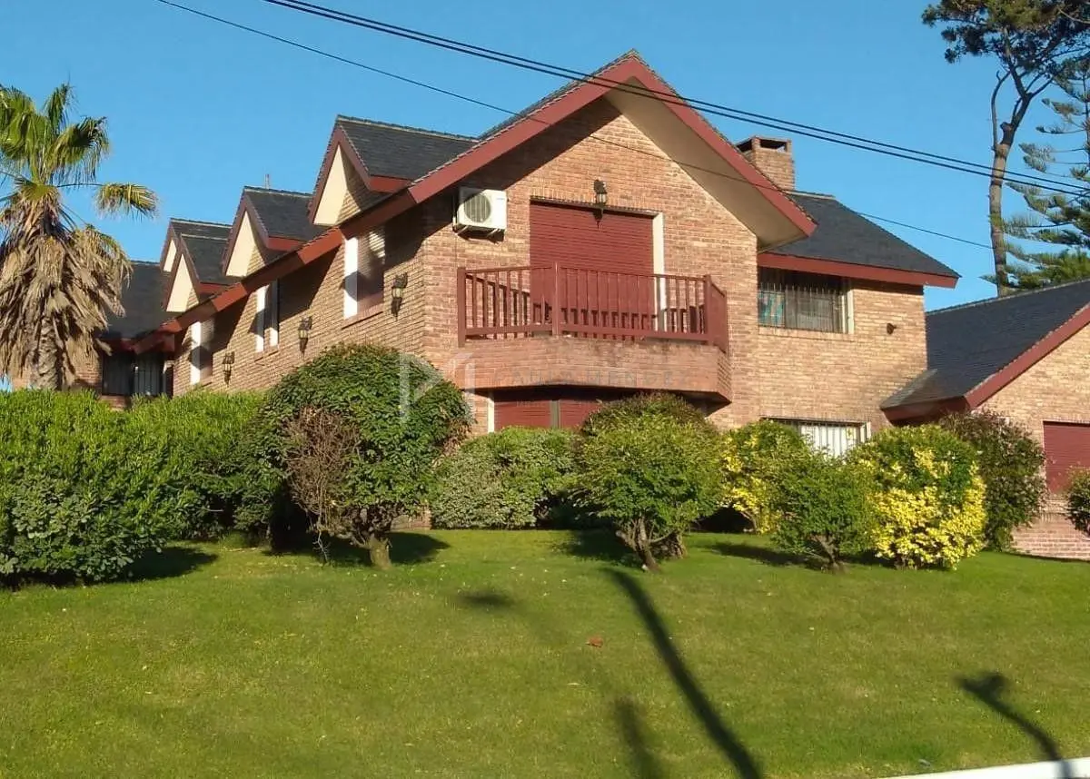 Casa  en Venta en Playa Mansa, Punta del Este, Punta del Este / Maldonado 2