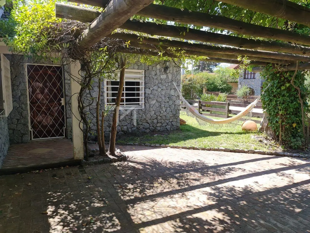 Casa en Venta en Villa Gesell, Costa Atlántica, Buenos Aires 2