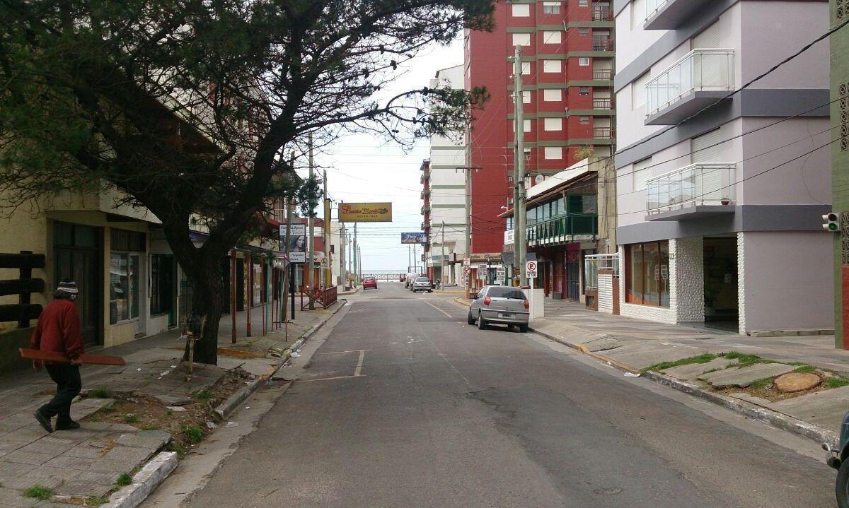 Departamento Ubicado a 150 m del Mar y a 100 m del Centro. 2